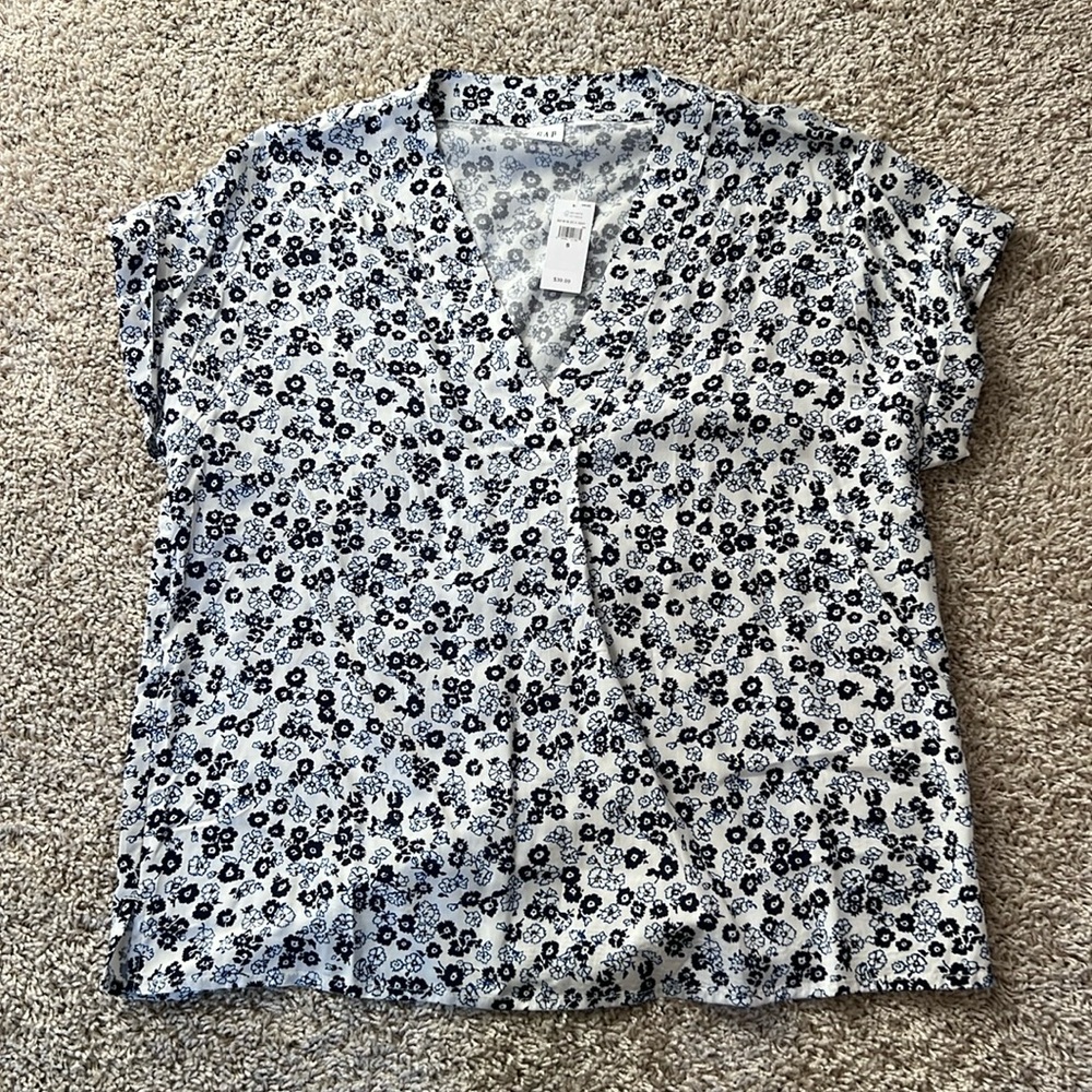 GAP Floral Short Sleeve Top